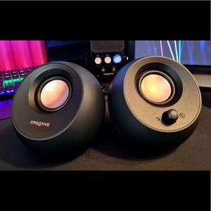 Creative Pebble V2 Speakers